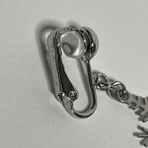 VTG AVON Silver-Tone Snowflake Dangle Clip-On Earrings Winter Christmas - Picture 7 of 10